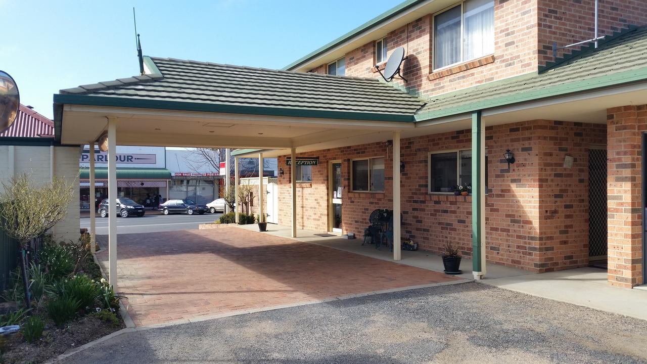 Blayney Central Motel Exterior photo